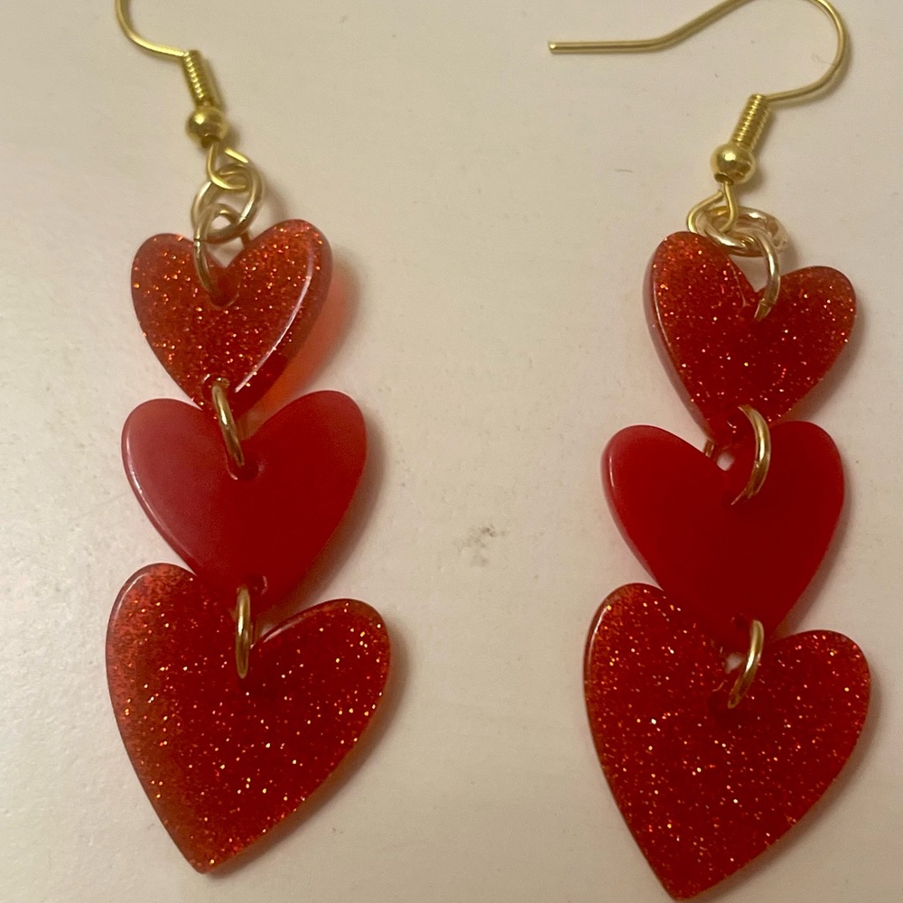 3 Hearts Dangle Hanging Earrings Sparkle NNT